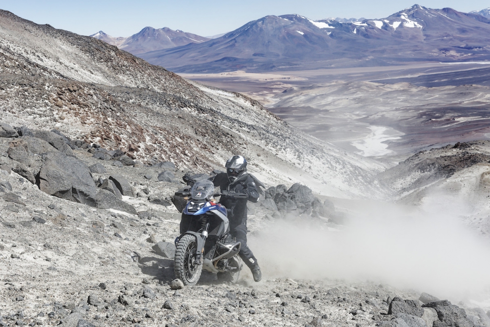 A fleet of fully equipped BMW R 1300 GS models managed to reach an altitude of more than 6,000 metres in less than 24 hours.