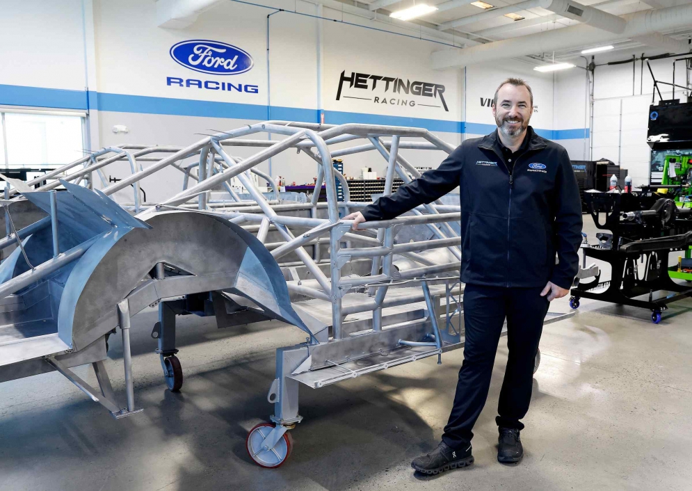 Ford's presence in NASCAR's O'Reilly Auto Parts Series in 2026 will be bolstered by a new entry, with the announcement that Hettinger Racing will compete full-time in the series in 2026.  Chris Hettinger is the owner and will field the No. 5 Ford Mustang Dark Horse and receive technical support from Ford Racing. Roush Yates Engines will serve as the team&rsquo;s engine supplier. 