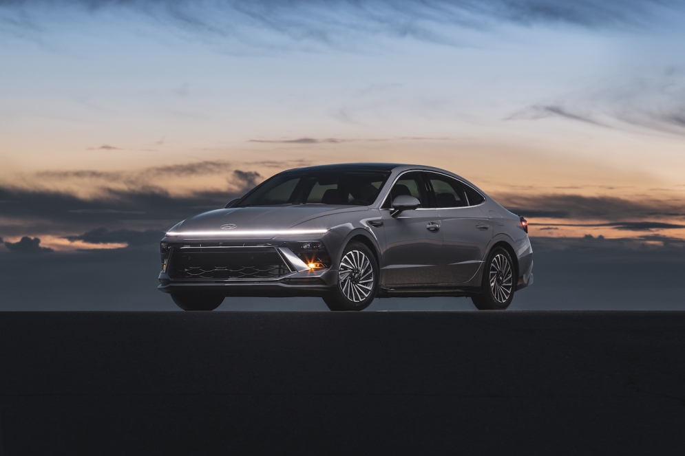 The 2025 Hyundai Sonata hybrid features a stylish look.