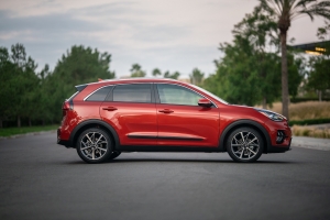 The Kia Niro fills a unique niche in the world of hybrid vehicles, and looks good doing it.