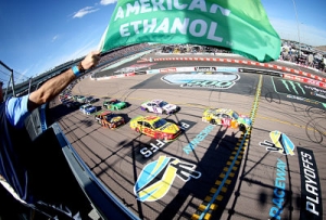 Kyle Busch takes the green flag to start the Cup race at ISM Raceway on November 10, 2019, in Avondale, Arizona.